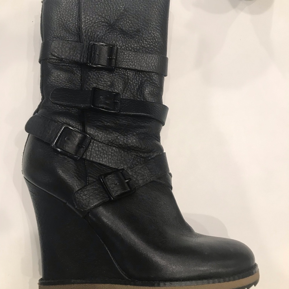 Shearling lined wedge boot
